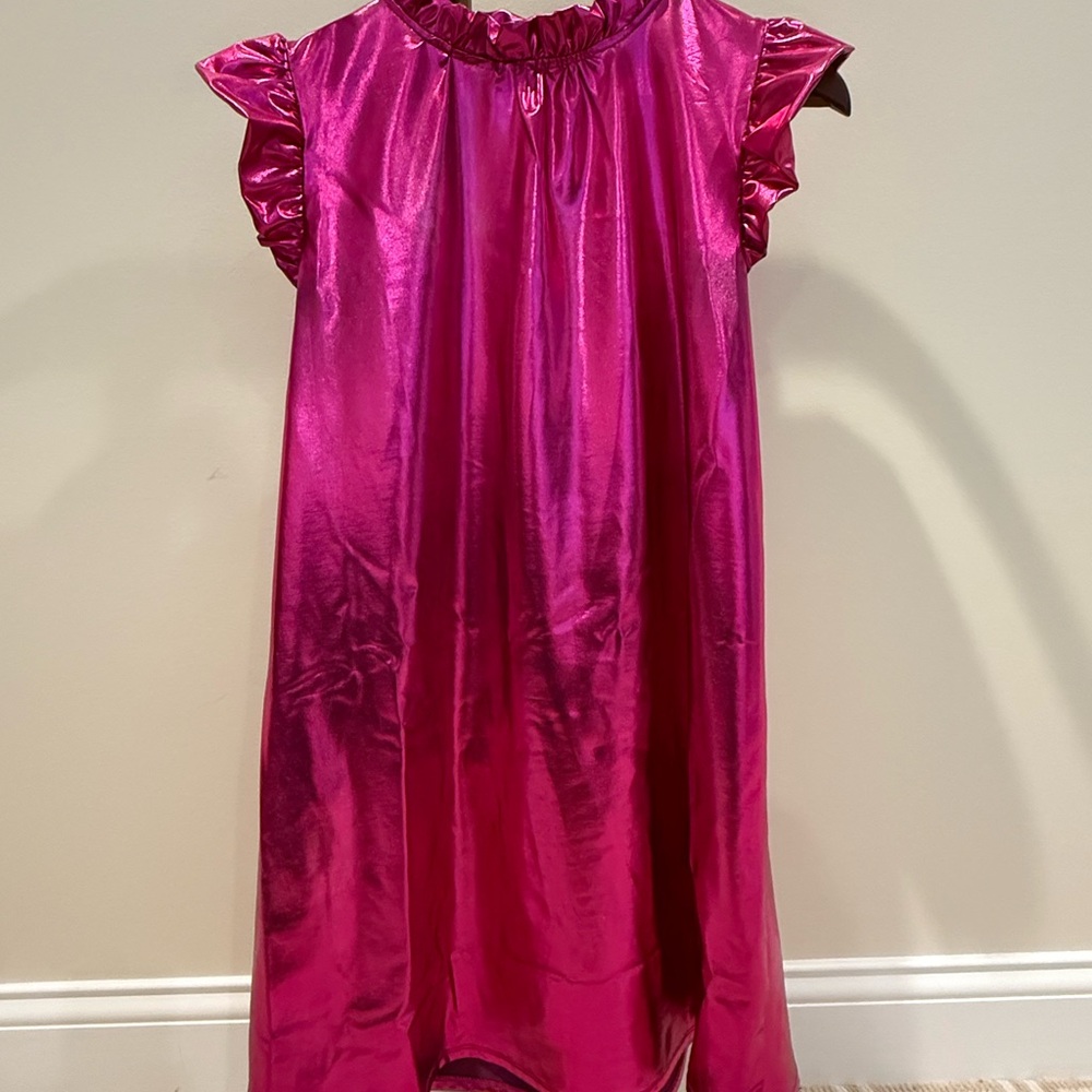 Fuchsia shimmery dress with butterfly sleeves